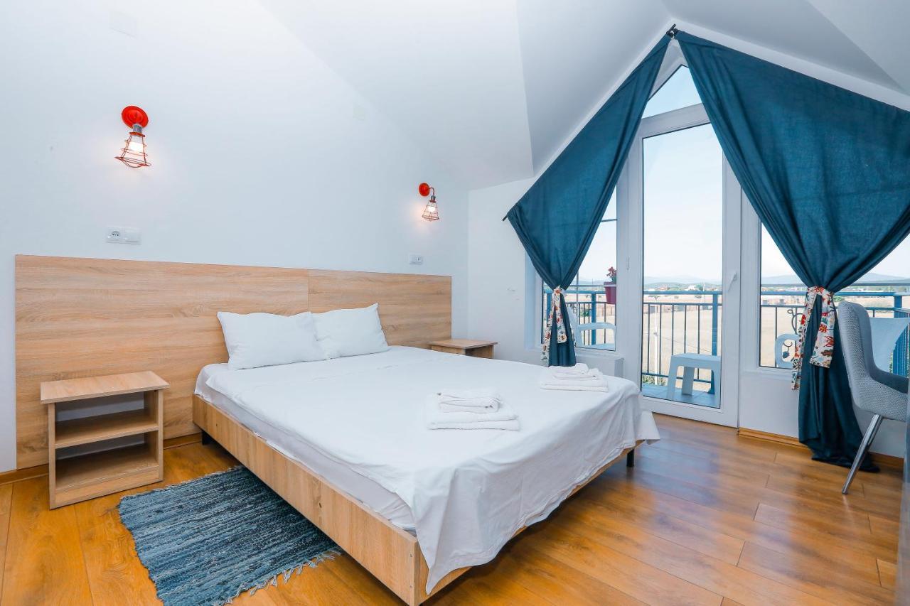 Laguna Beach Club Bazaleti Lake Dushet'i Екстериор снимка