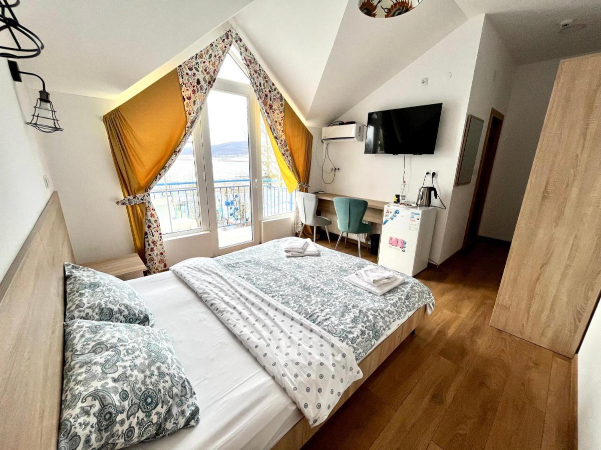 Laguna Beach Club Bazaleti Lake Dushet'i Екстериор снимка