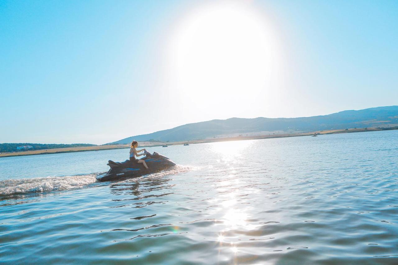 Laguna Beach Club Bazaleti Lake Dushet'i Екстериор снимка